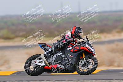 media/Sep-11-2022-SoCal Trackdays (Sun) [[81b7e951af]]/Turn 7 (1145am)/